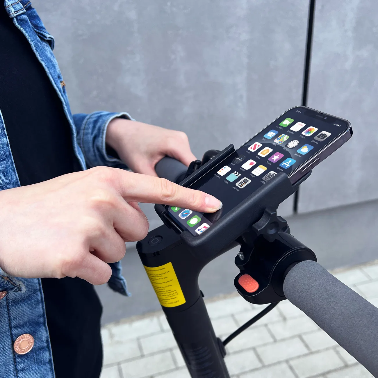 Fém telefon tartó kerékpárokhoz és robogókhoz, fekete 7