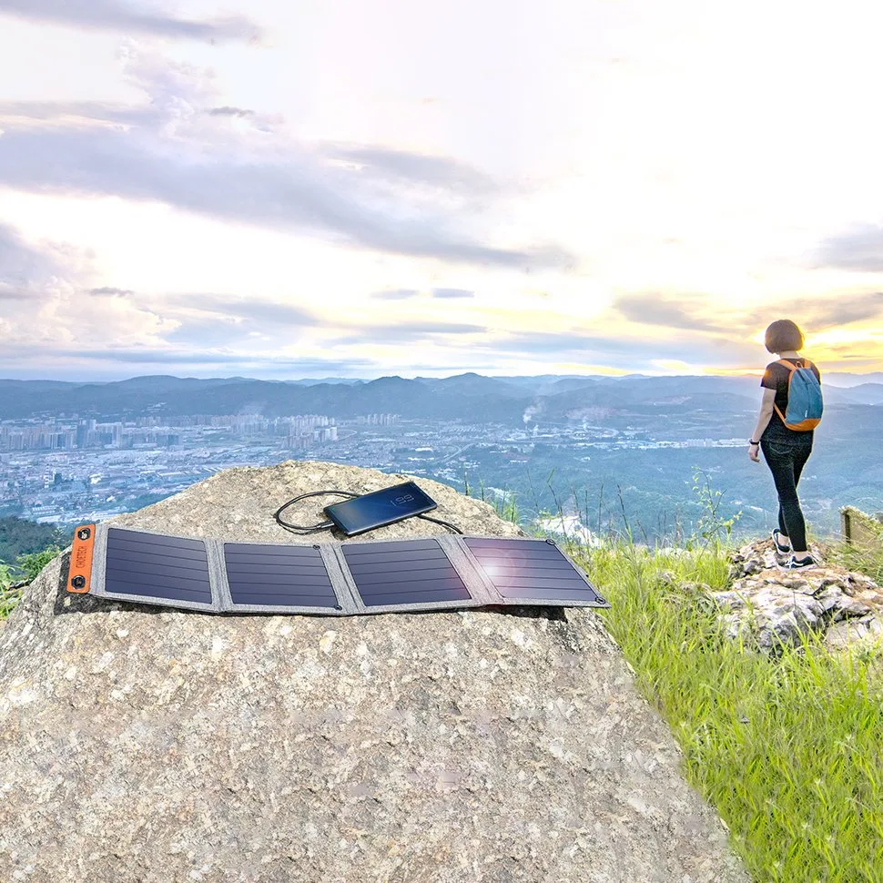14W sklopivi sivi putni solarni punjač za telefon s USB-om 8