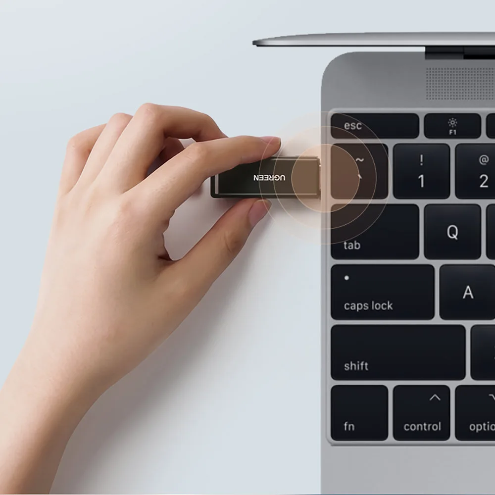 Hordozható TF/SD kártyaolvasó USB 3.0-val, fekete