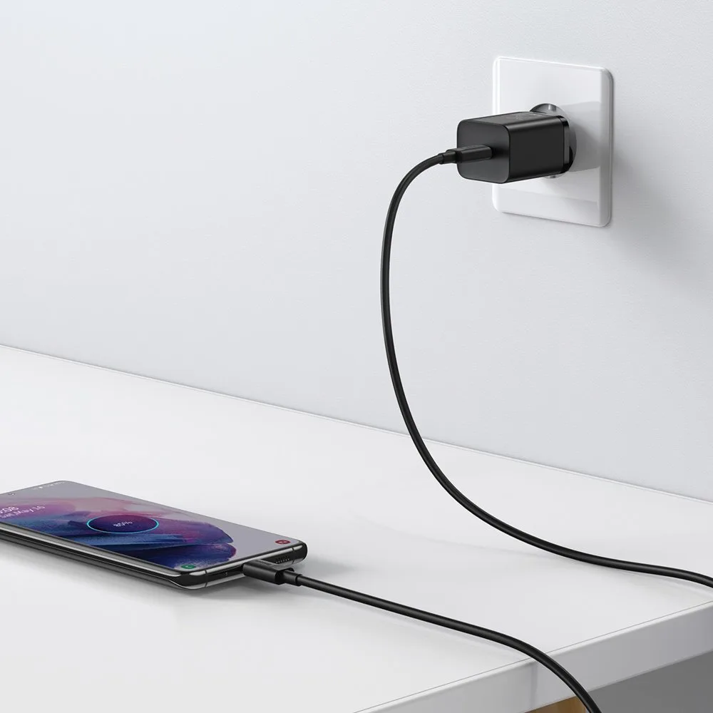 Super-fast 25W USB-C Power Delivery Quick Charge Charger - Black 10