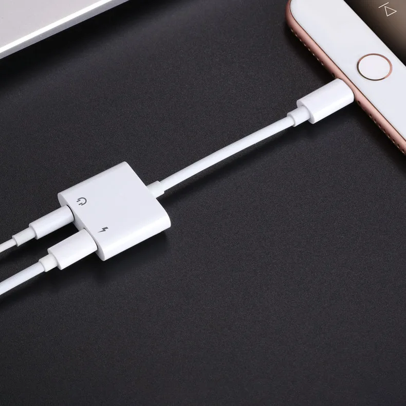 iPhone Lightning to 2x Lightning Headphone Splitter Adapter - White 7