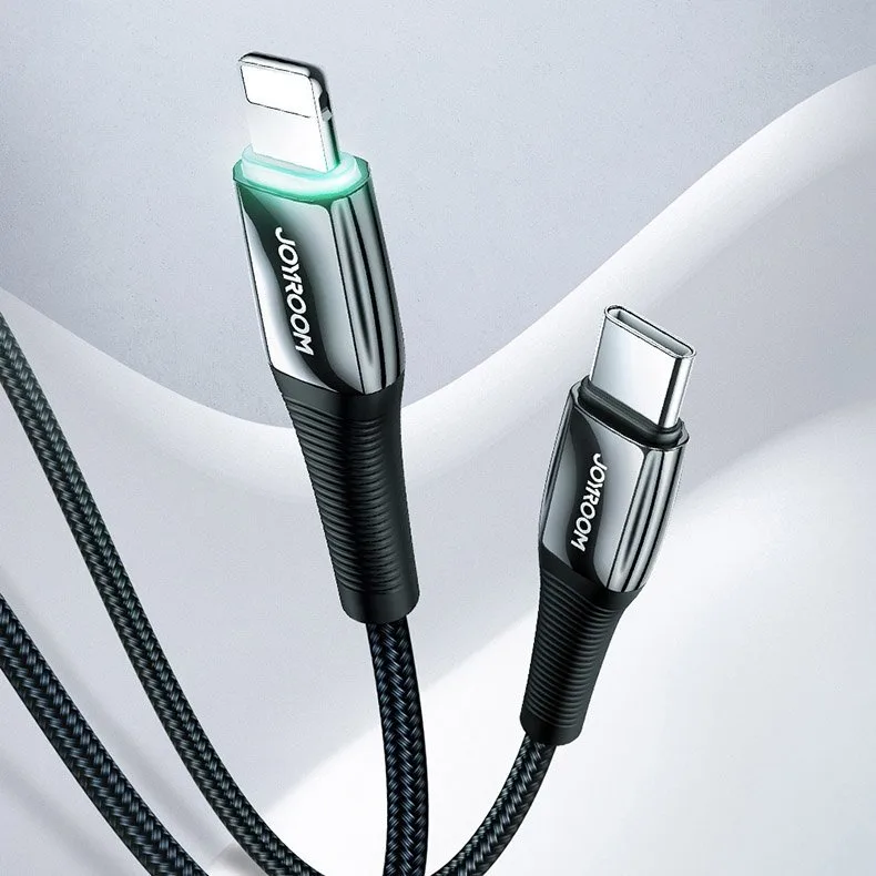 iPhone USB-C to Lightning Cable - Power Delivery 20W 2.4A 1.2m Red 4
