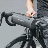 Praktikus, vízálló kerékpártáska, amely a kormányra rögzíthető, fekete 4