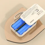 Power bank 10000mAh s USB-C / iPhone Lightning kabelima, bež 6