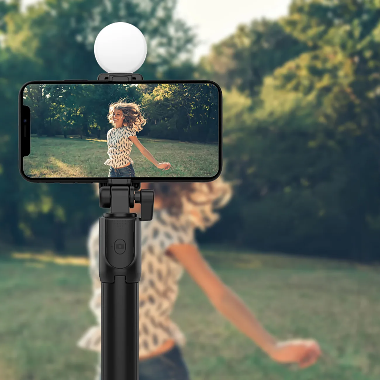 Baston telescopic pentru selfie cu telecomandă + lumină LED și suport trepied pentru telefon, 0,71 m - negru 10