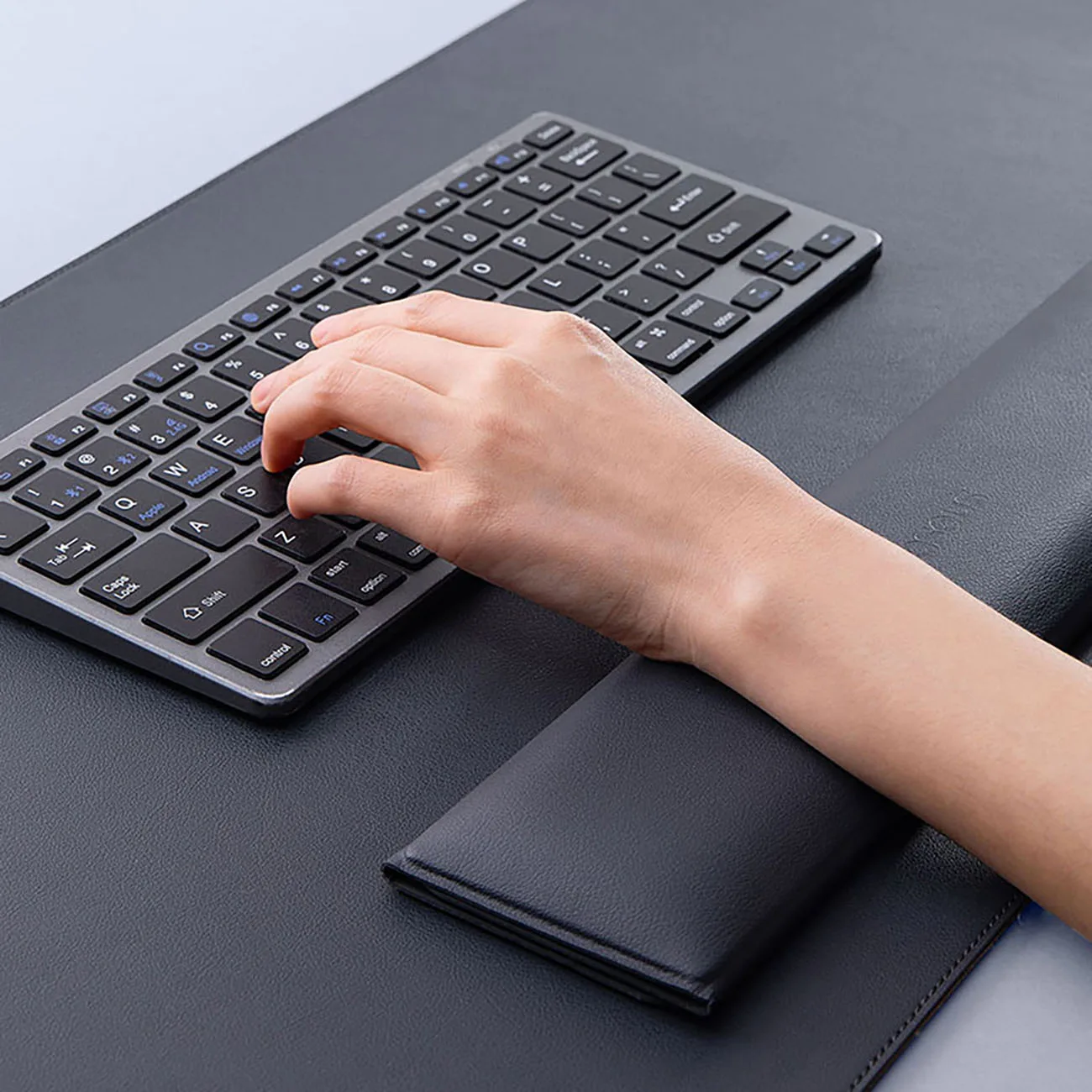 Podložka pod notebook MagPro Series II s opierkou na zápästie – čierna 7