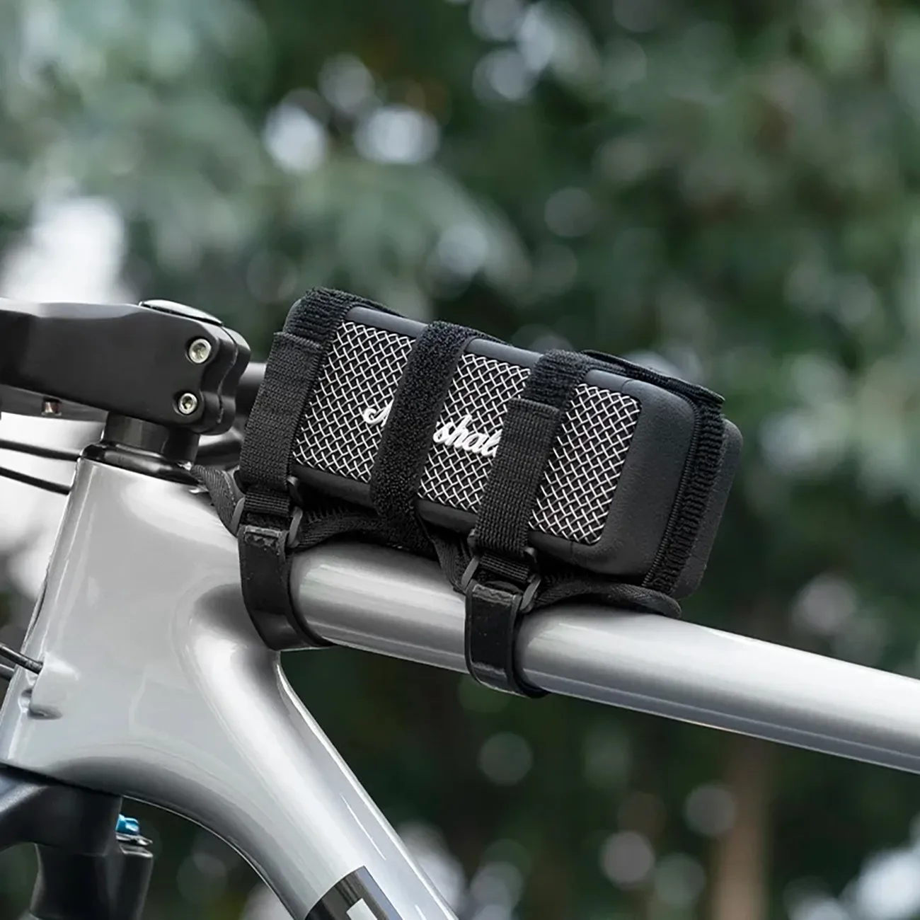 Suport pentru bicicletă cu benzi Velcro pentru fixarea pe ghidon a unui difuzor, a unei sticle de apă etc. - negru 3