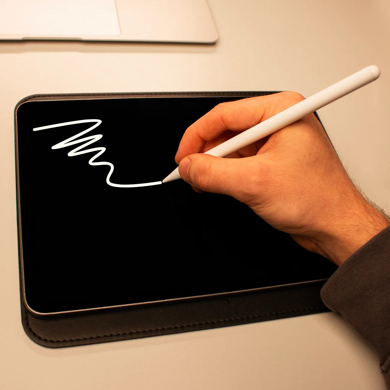 Aktívny stylus Univerzálny stylus pre Android a iOS USB-C – biely 5
