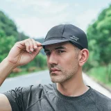 Biciklistička kapa s vizirom - crna 2