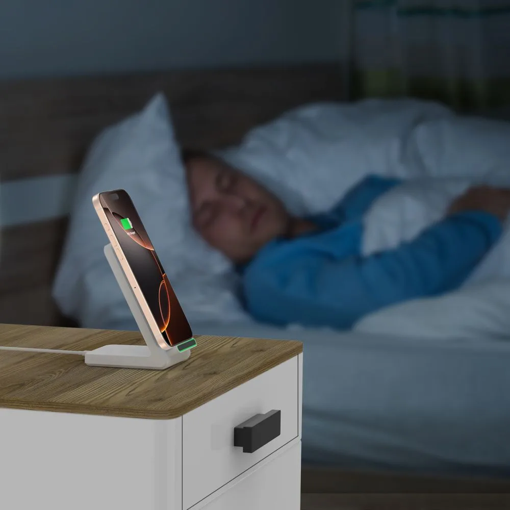 15-W-Wireless-Smartphone-Ladegerät im Standdesign – weiß 10