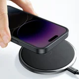 Hartschalenhülle mit Gelrahmen und integriertem Ständer für iPhone 14 Pro, schwarz 9