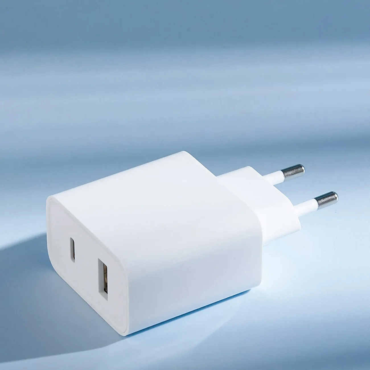 Szybka ładowarka sieciowa Xiaomi Travel Charger Combo USB / USB-C 33W PD biała 5