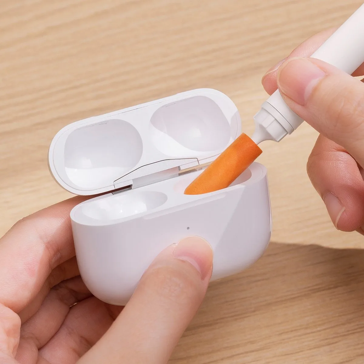 Perie de curățare pentru căști, tastaturi, mouse-uri și dispozitive electronice - alb 10