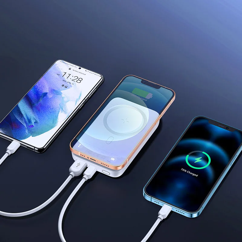 10 000 mAh-s mágneses mini powerbank QC, PD, USB és USB-C csatlakozókkal, fehér 6