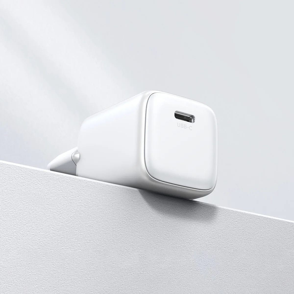 Nexode Mini White 1x USB-C 20W PD GaN Fast Wall Charger 7