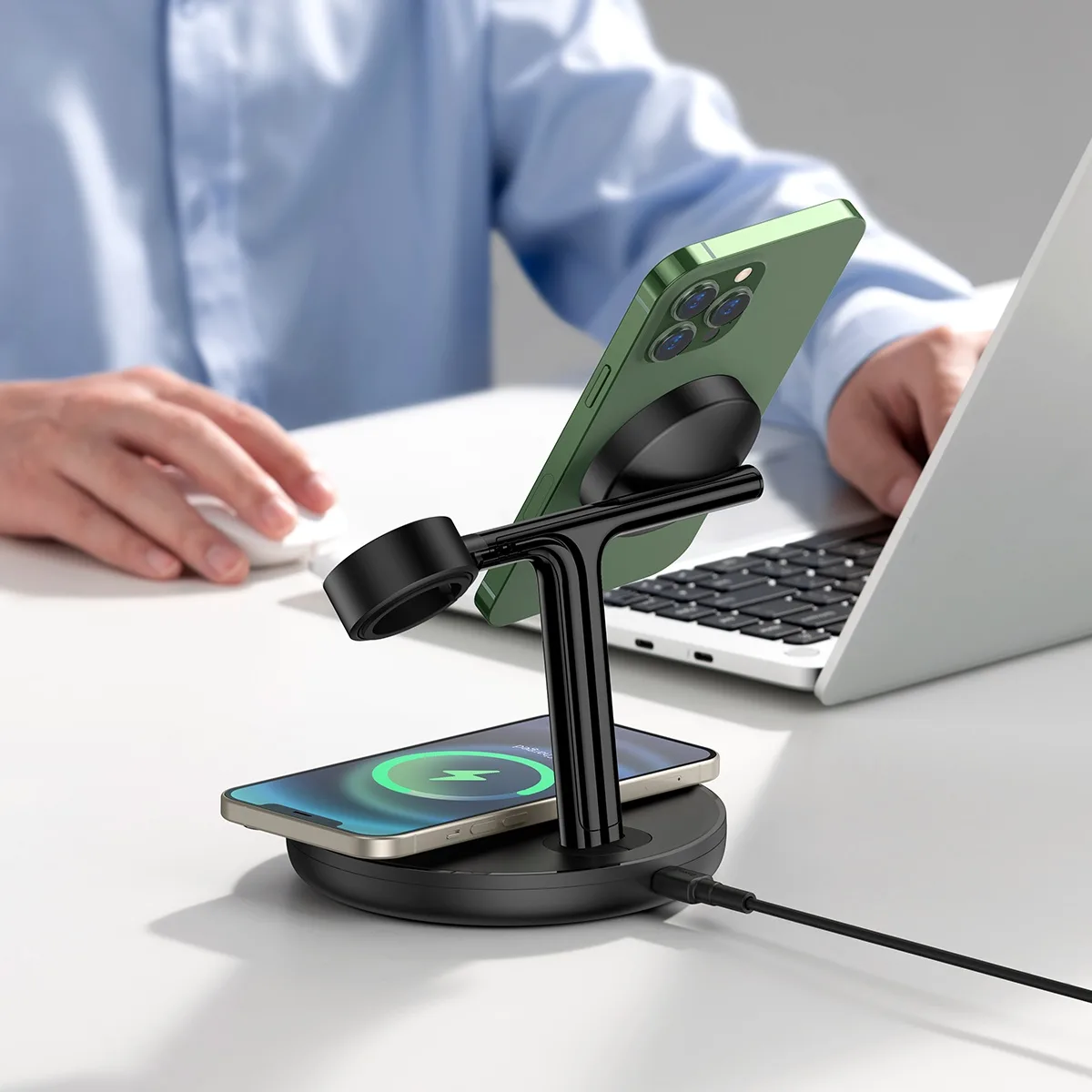 3 az 1-ben induktív töltőállvány iPhone, Apple Watch és AirPods készülékekhez + 1 m-es USB-C kábel, fekete 9