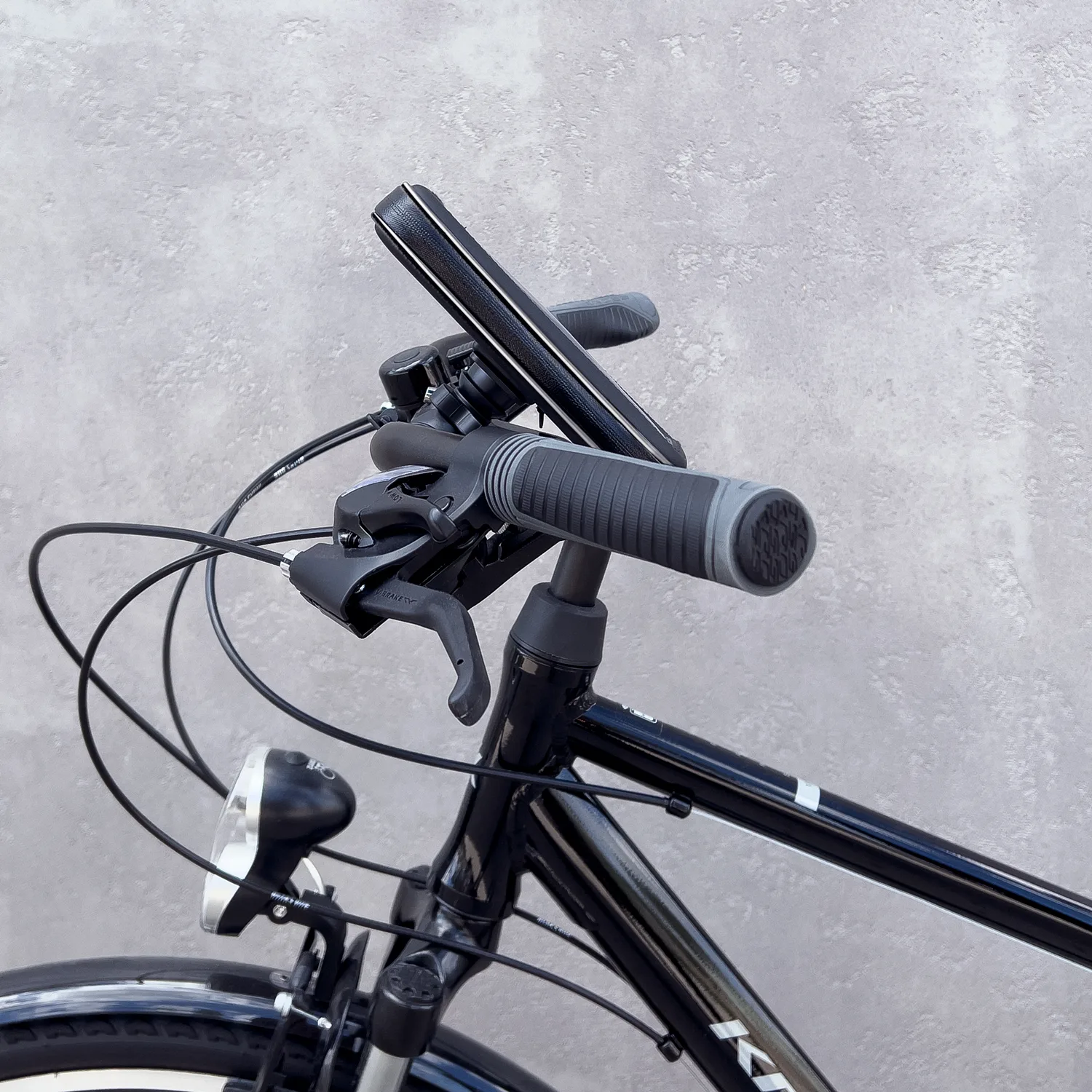 Handyhülle mit Lenkerhalterung für Fahrräder, Motorräder und Roller – schwarz 3