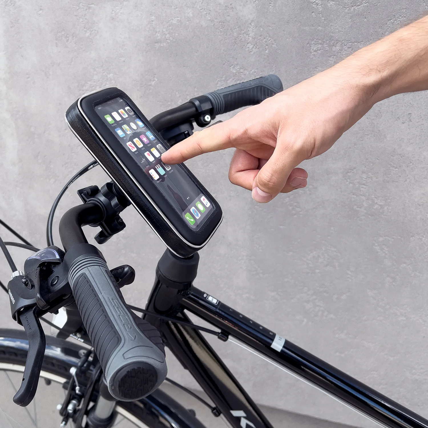 Handyhülle mit Lenkerhalterung für Fahrräder, Motorräder und Roller – schwarz 4