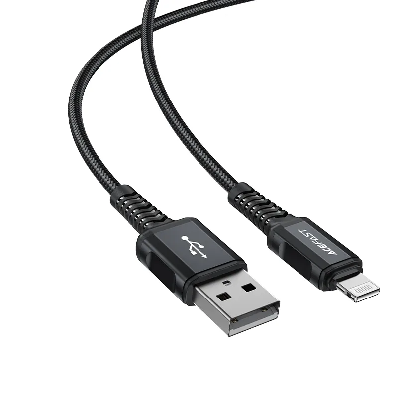 MFI-certified iPhone USB to Lightning cable, 2.4A, 1.8m, black 6