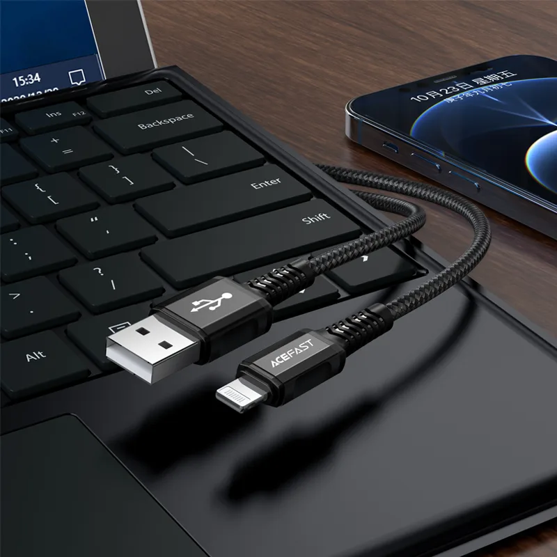 MFI-tanúsítvánnyal rendelkező iPhone USB–Lightning kábel, 2,4 A, 1,2 m, fekete 6