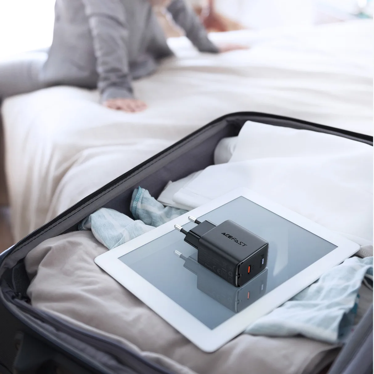 20W USB-C Power Delivery brzi zidni punjač, crni 8