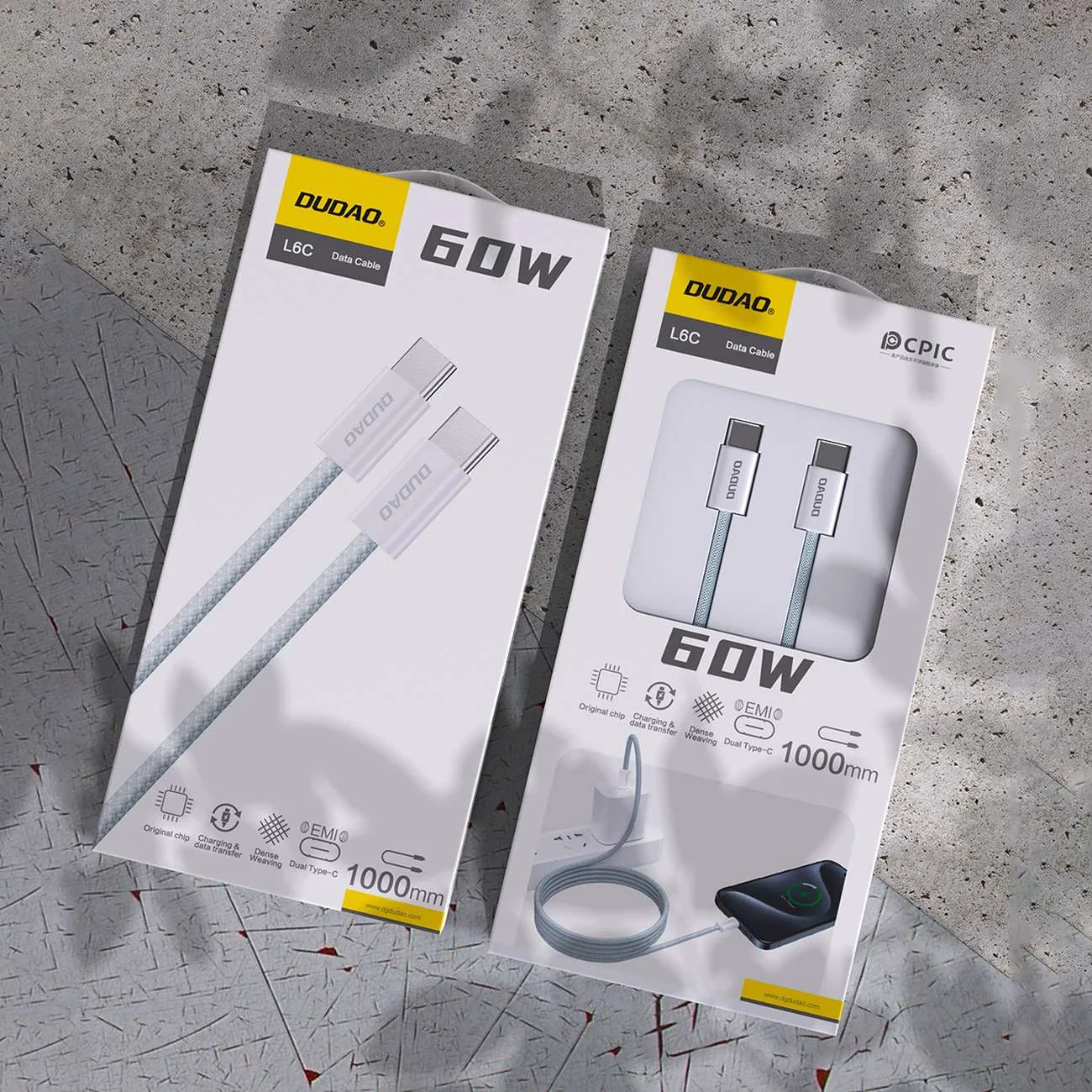 Izdžljiv 1 m USB-C PD 60W kabel pleten od karbonskih vlakana, svijetloplav 5