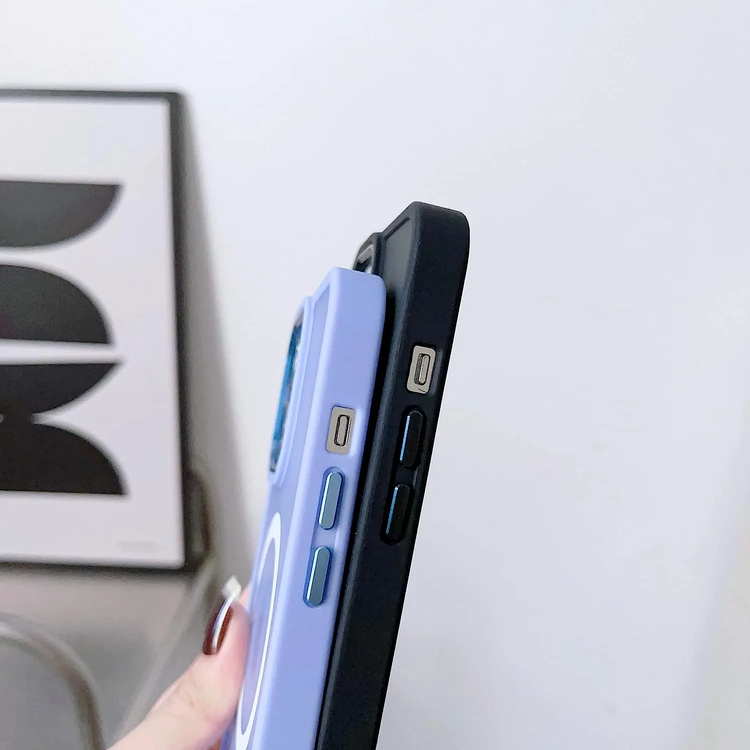 Magnetische MagSafe-Hülle für iPhone 15 Plus mit Ösen für Trageband, lila 2