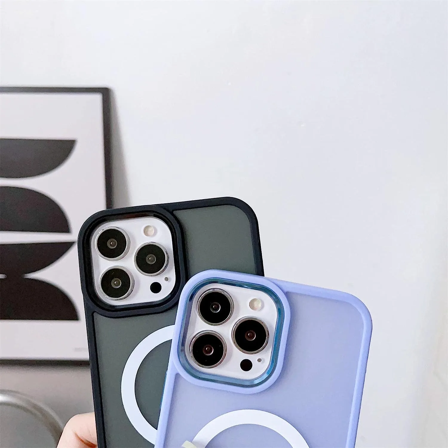 Magnetische MagSafe-Hülle für iPhone 15 Plus mit Ösen für Trageband, lila 3