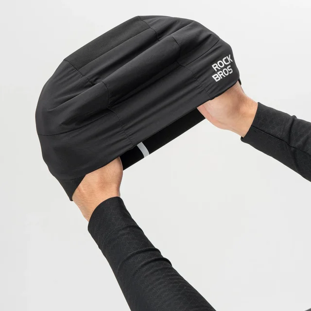 Megfordítható téli kerékpáros sapka, 54-61 cm-es méret - fekete