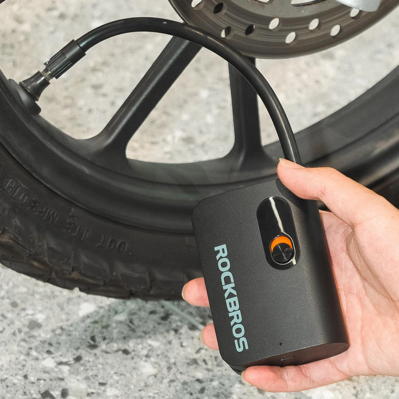 Schrader USB-C 70 psi Pompă de aer reîncărcabilă pentru accesorii sportive 5