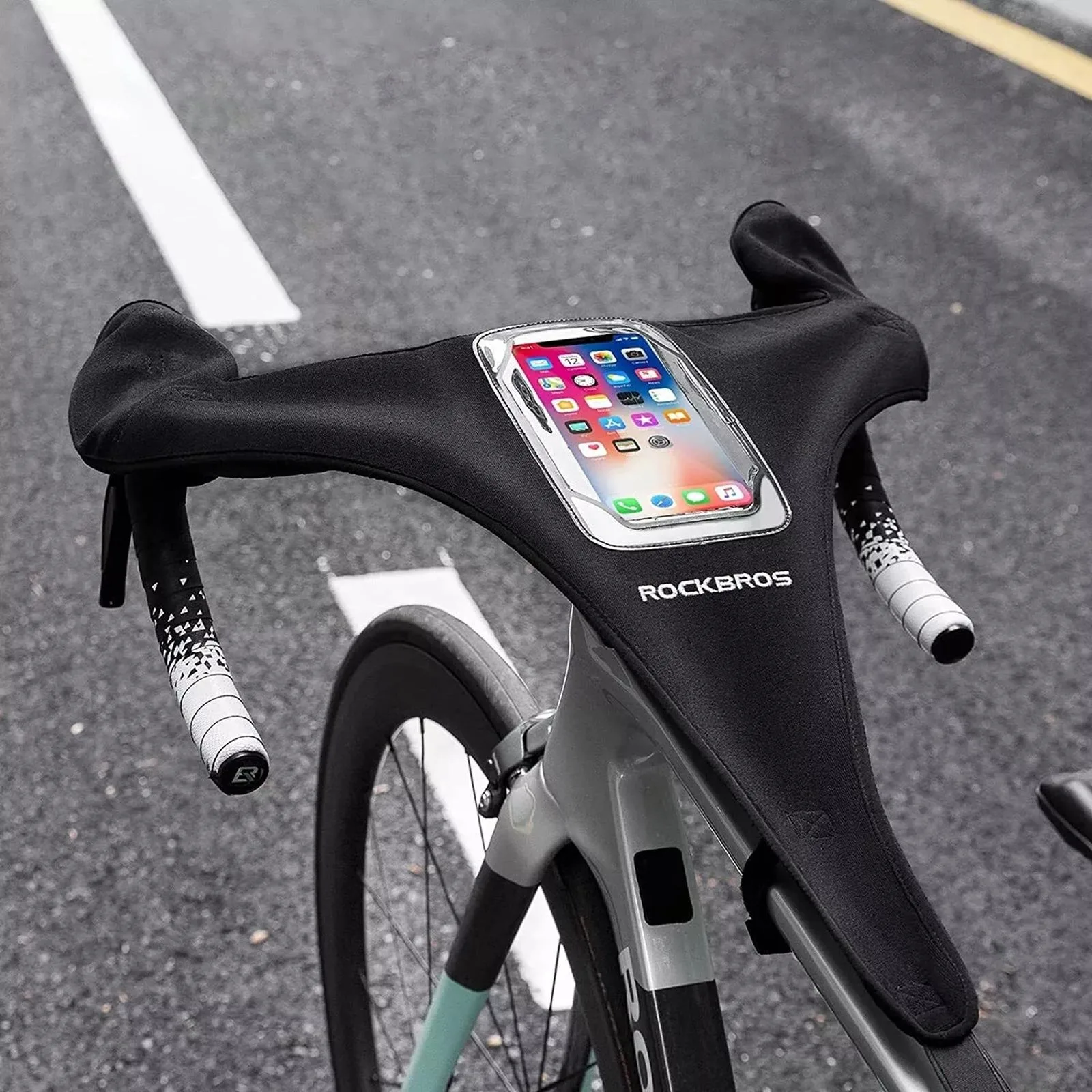 Anti-sweat cover for a bicycle with a pocket and a phone window - black 4