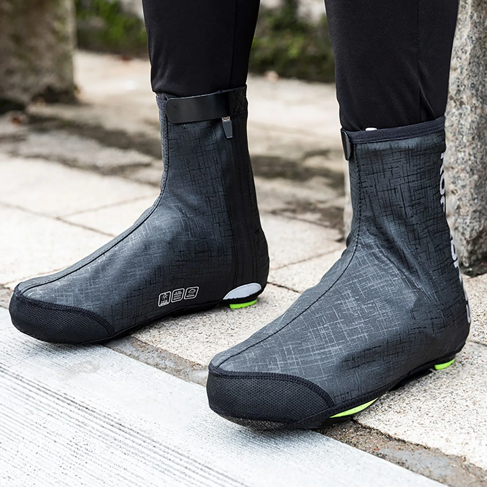 Wind- und wasserdichte Überschuhe 42–46 cm – schwarz 11