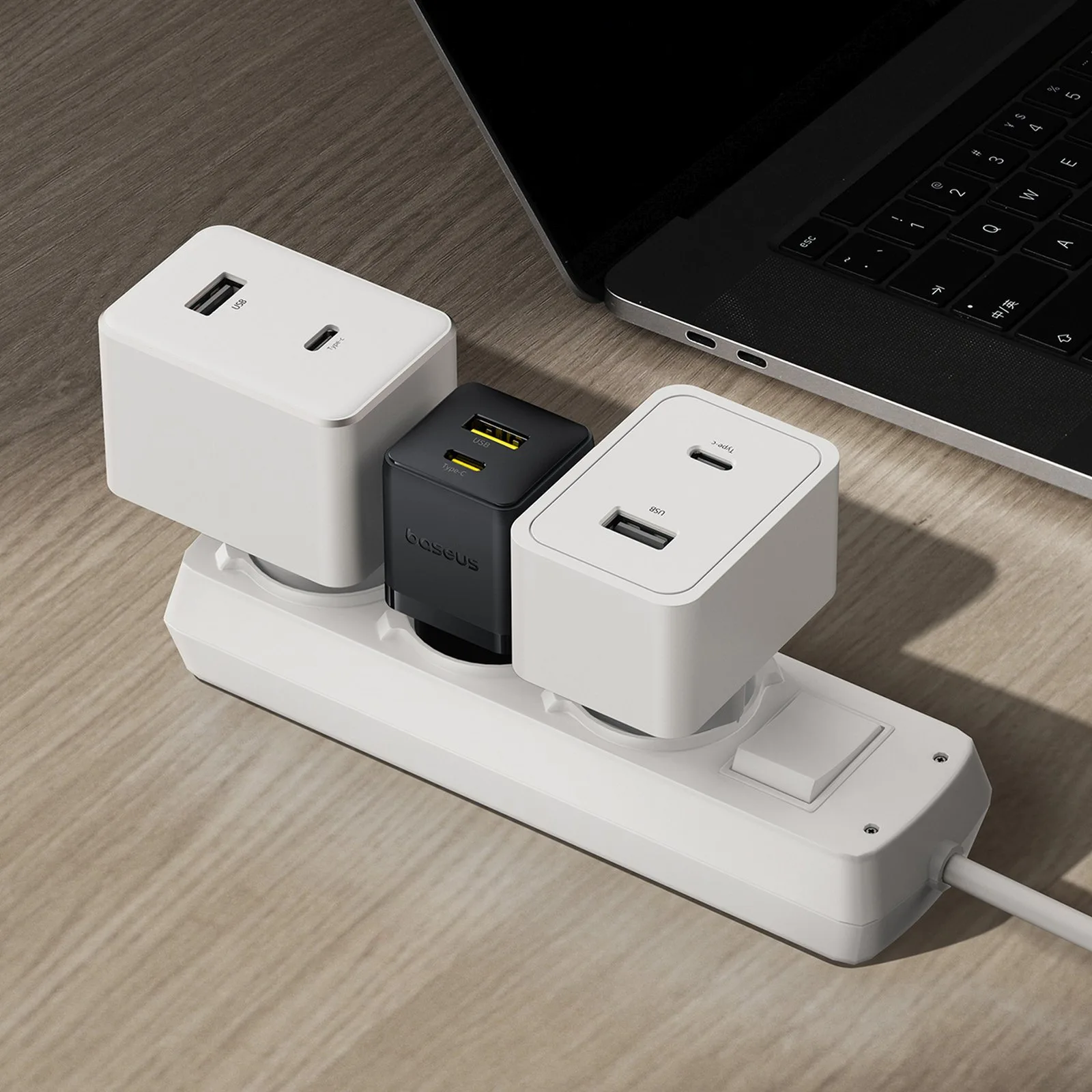 Palm 20W USB-C na USB-A zidni punjač - crni 6
