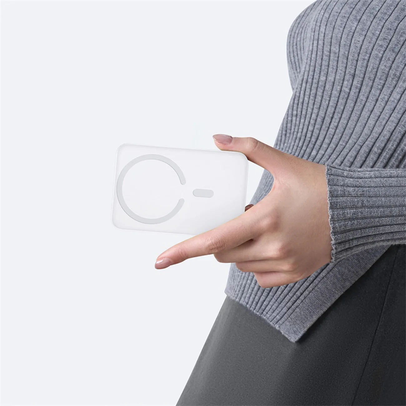 Powerbank bezprzewodowy EnerFill FM11 10000mAh 22.5W MagSafe z kablem USB-C 30cm - biały 10