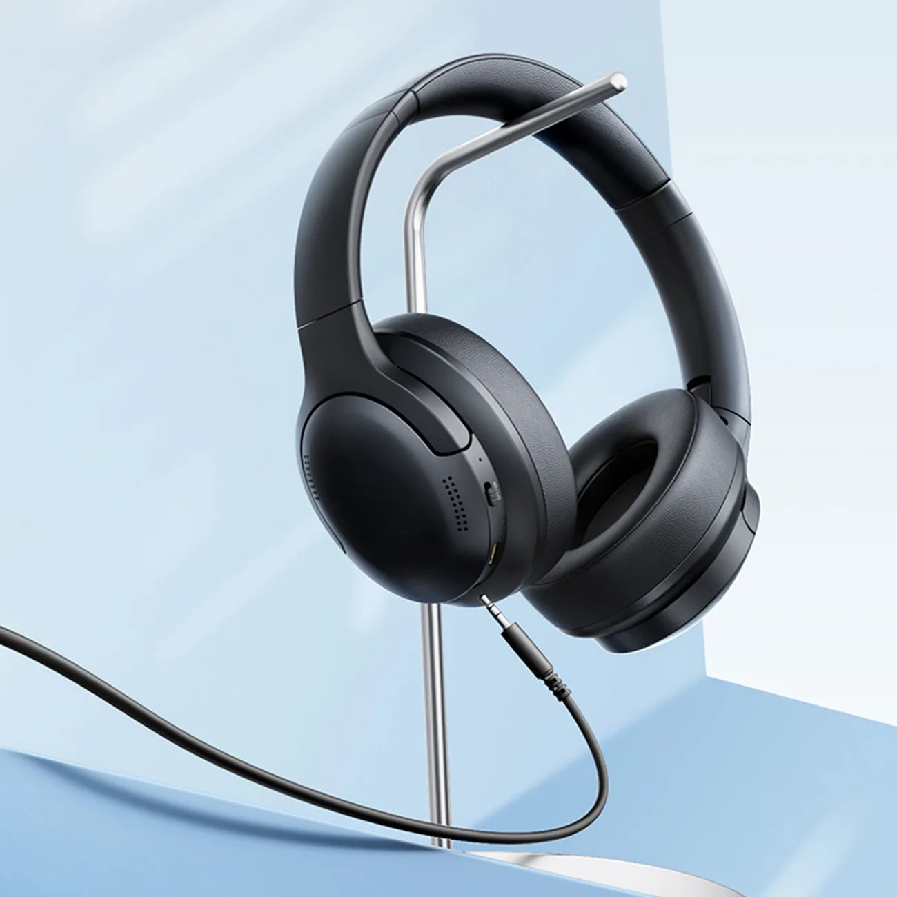 BH1 Bluetooth wireless over-ear headphones with powerful bass - black 9