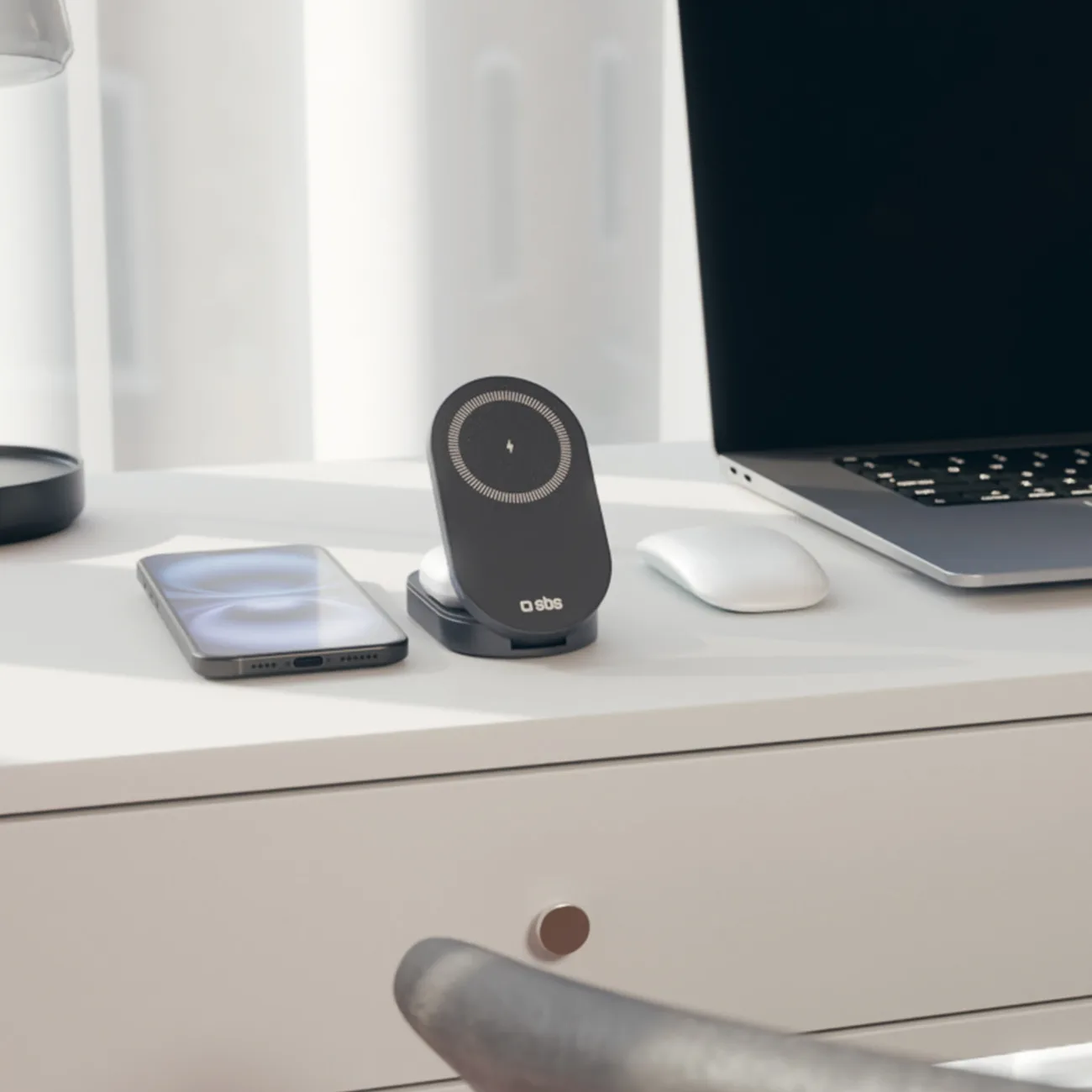 Stacja ładująca 3w1 bezprzewodowa składana do iPhone Apple Watch AirPods QI2 MFI - czarna 11