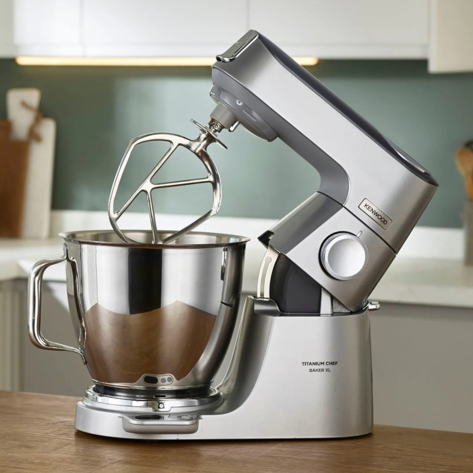Planetarni mikser Titanium Chef Baker XL s dvije zdjele (7 L i 5 L), 1200 W - srebrni 2