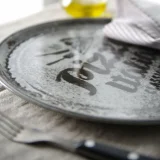 Colecția de rețete Farfurie pentru pizza din porțelan negru, diametru 33 cm - set de 6 2
