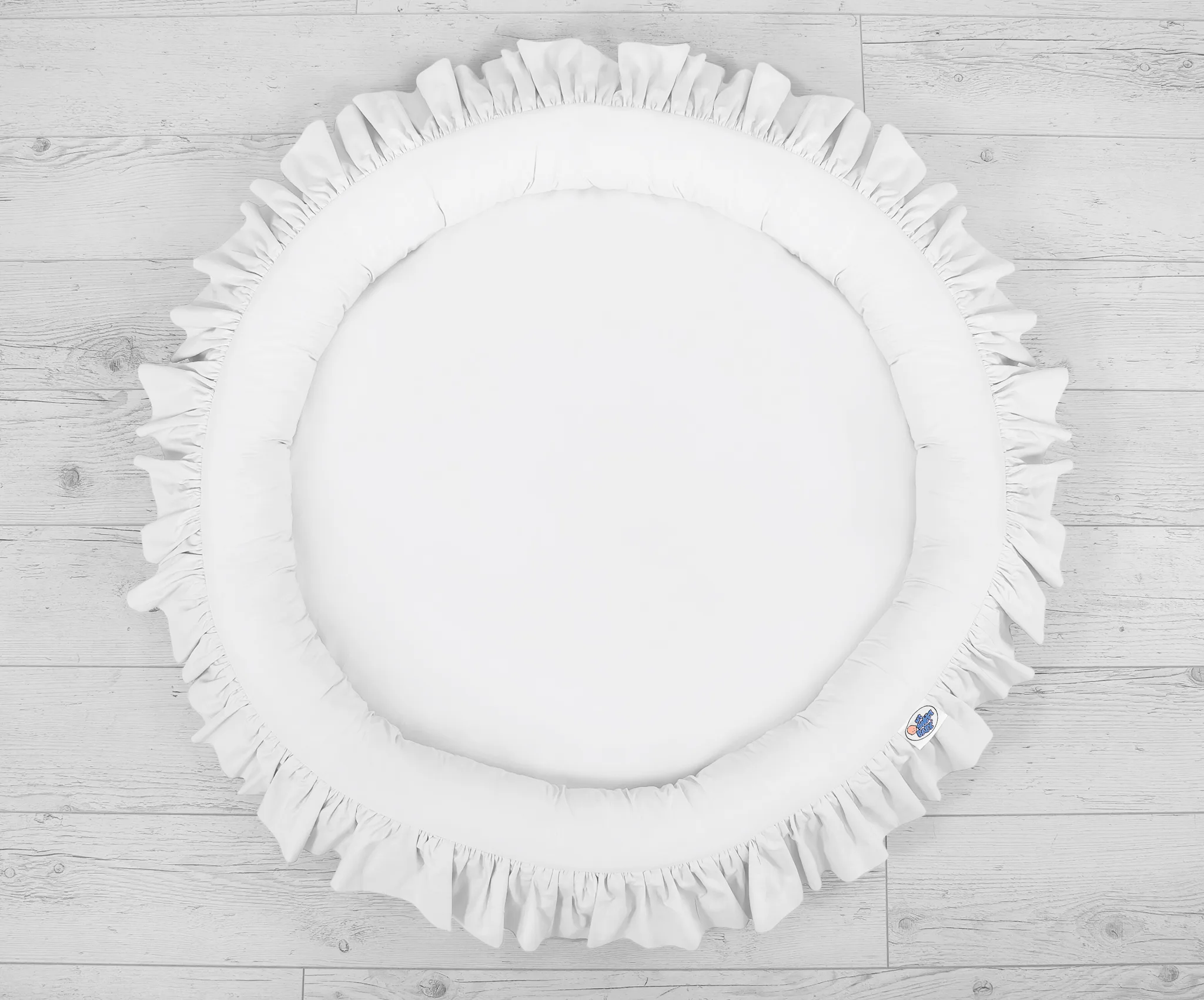 Nest with flounce - white 5