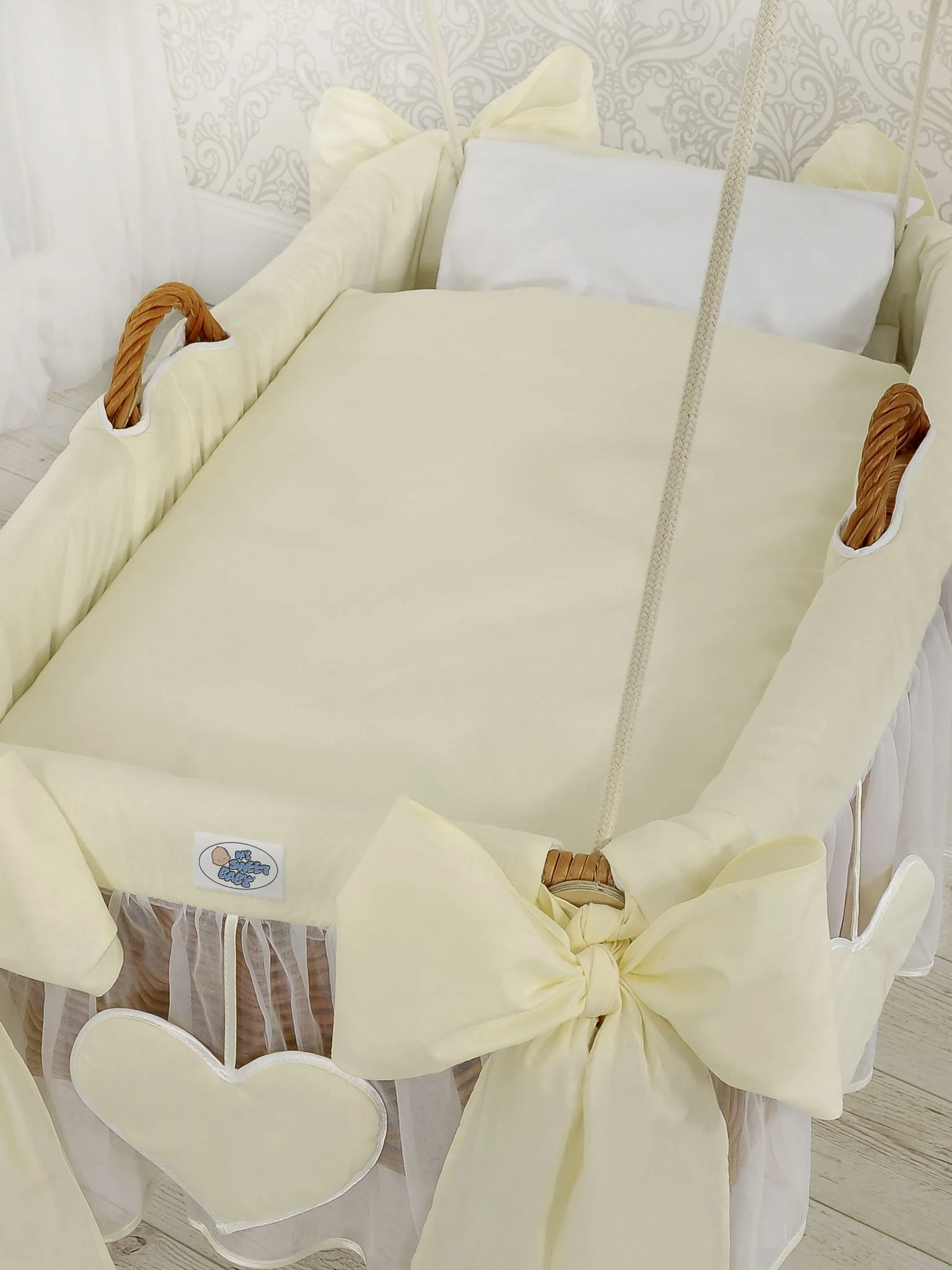 Moses Basket/Hanging crib- Amelie cream 3