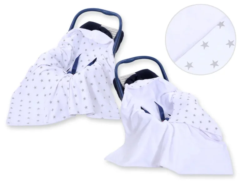 Big double-sided car seat blanket for babies - Grey stars on white